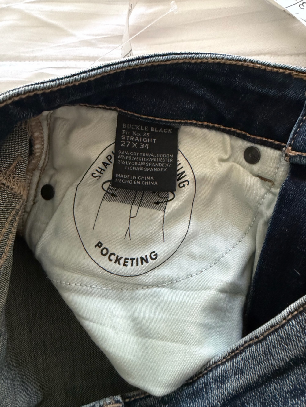 NWT Buckle Straight Leg Jeans - Picture 3 of 8